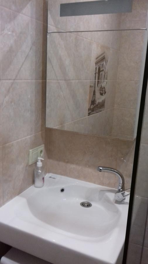 Apartment Near The Forum Mall Liov Exterior foto