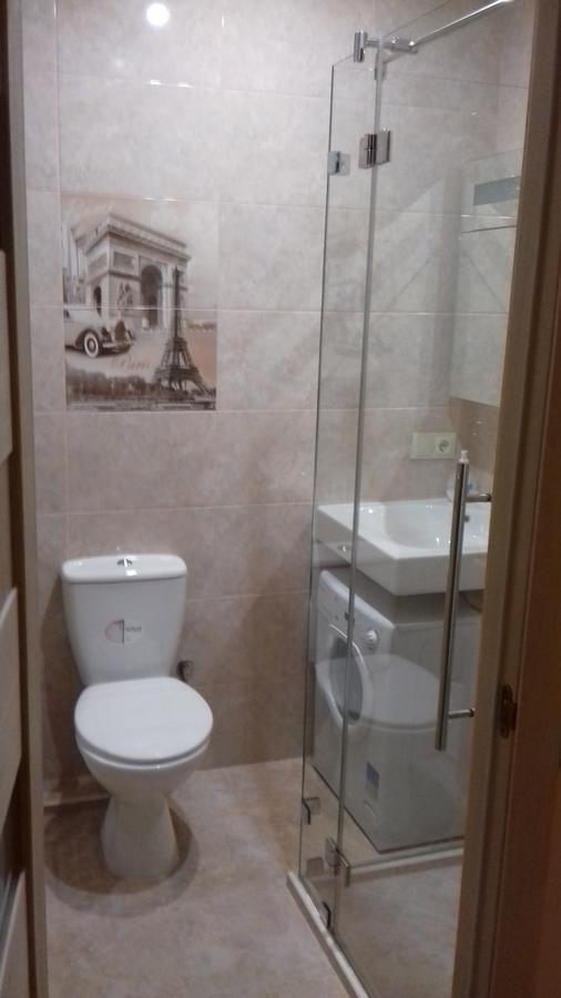 Apartment Near The Forum Mall Liov Exterior foto