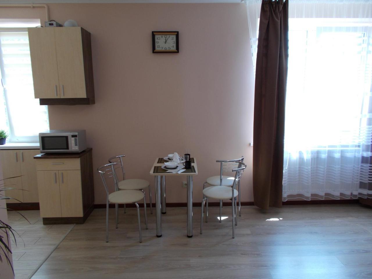 Apartment Near The Forum Mall Liov Exterior foto