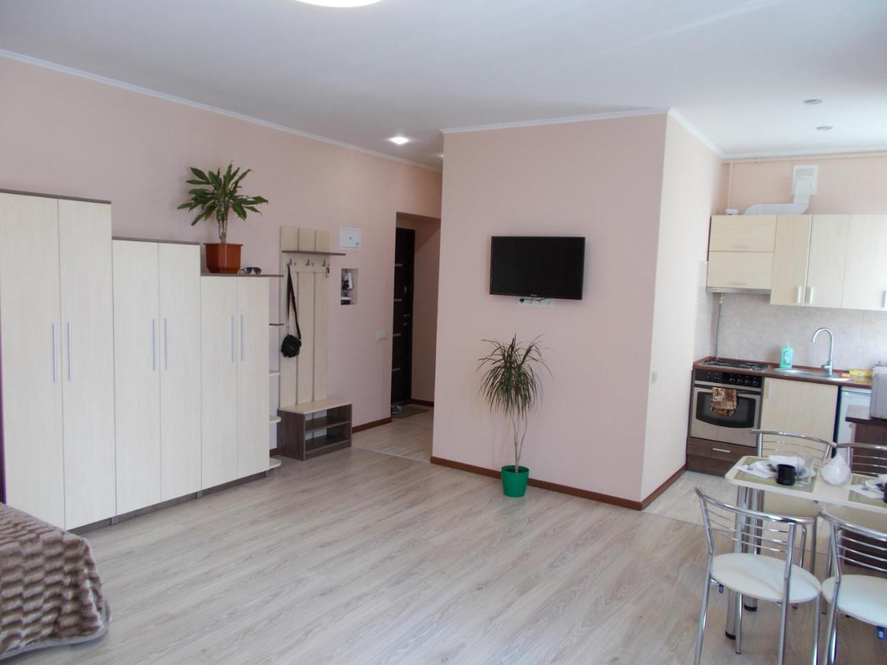 Apartment Near The Forum Mall Liov Exterior foto