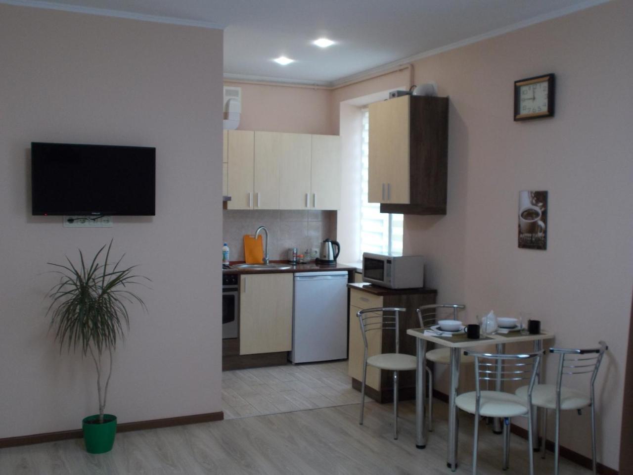 Apartment Near The Forum Mall Liov Exterior foto
