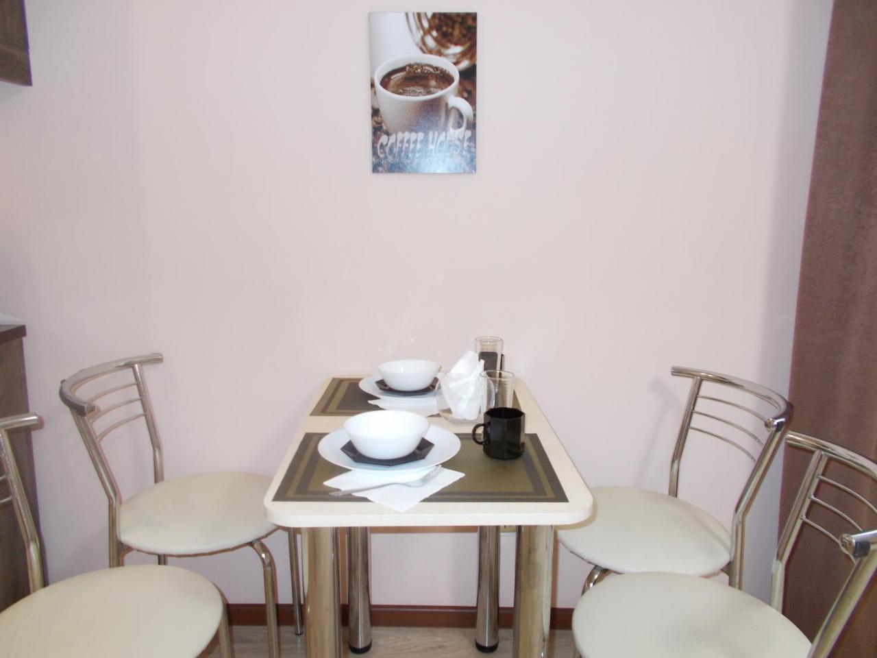 Apartment Near The Forum Mall Liov Exterior foto