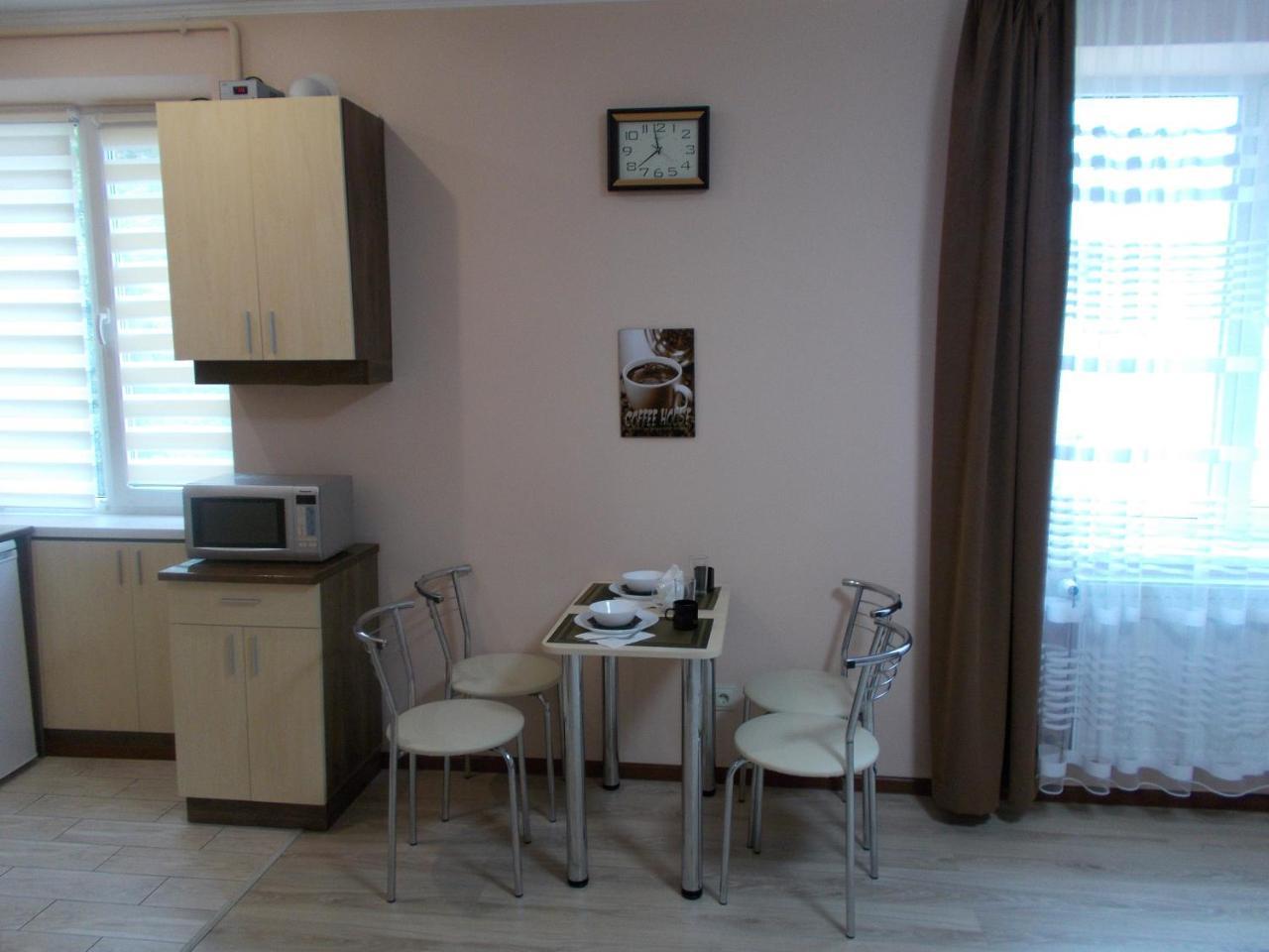 Apartment Near The Forum Mall Liov Exterior foto